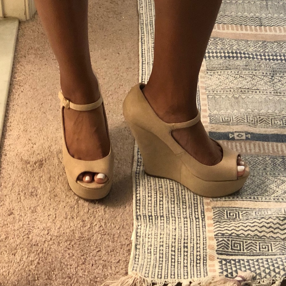 Wheresto Blush Suede